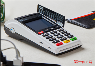 瑞銀信pos機(jī)使用