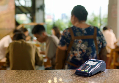 星驛付pos機(jī)秒到的嗎？